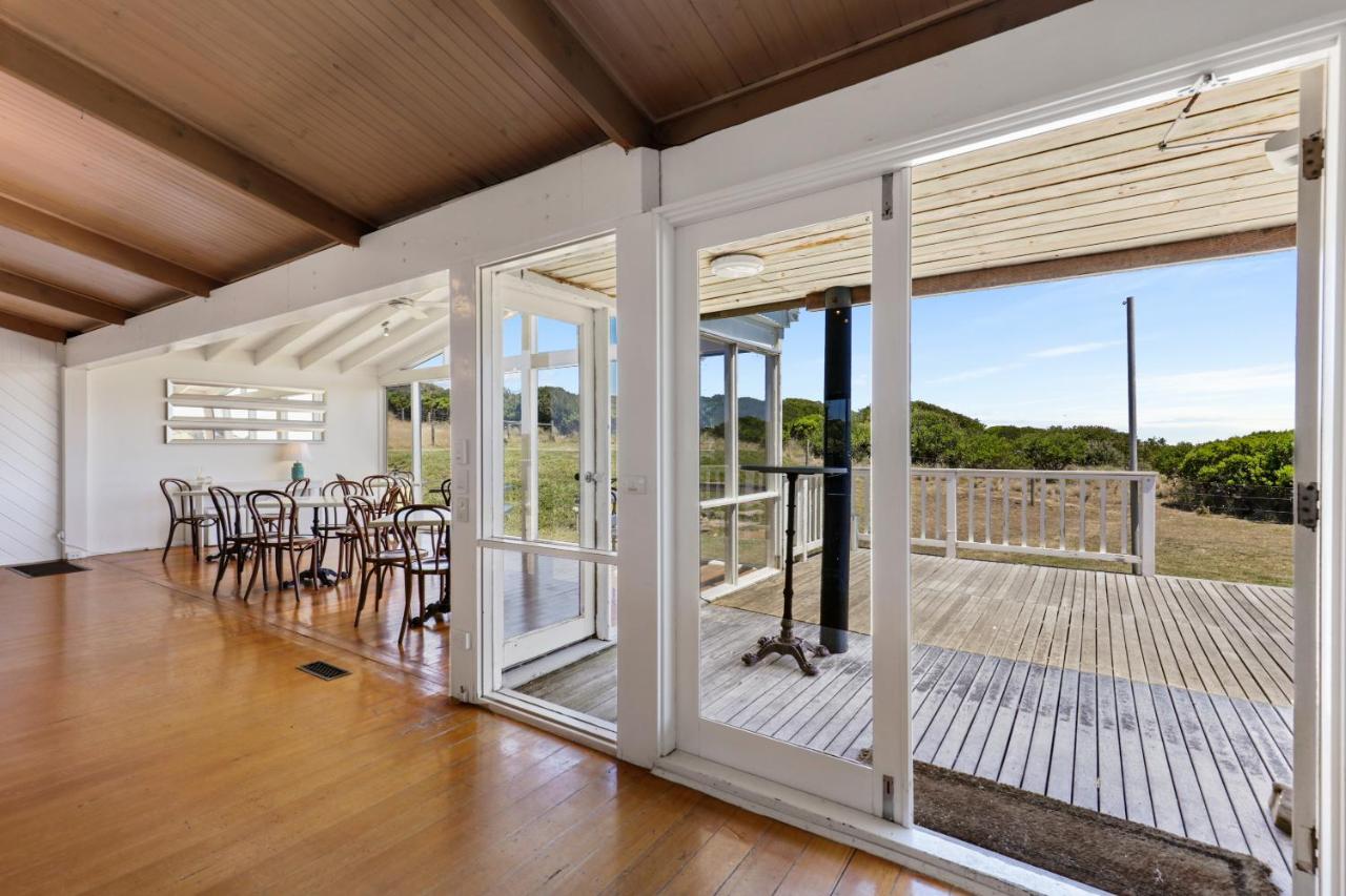 Clifftop Hotel Smiths Beach Exterior photo